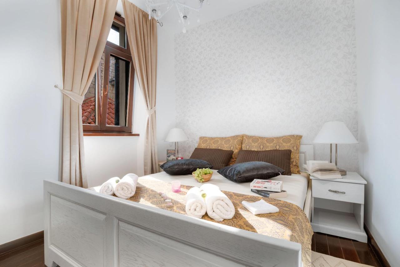 Luxury Apartments Perko Каштела Экстерьер фото